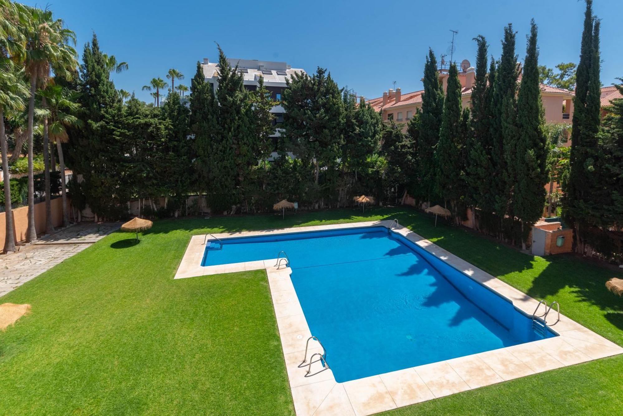 Cabopino Duplex, Swimming Pool, Beach 5Min Away, Chill Out Terrace And High-Speed Wifi Marbella Ngoại thất bức ảnh